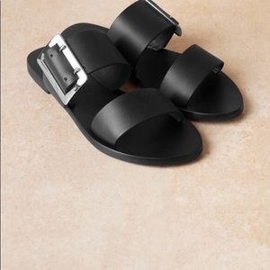 Sol Sana black April II Slide